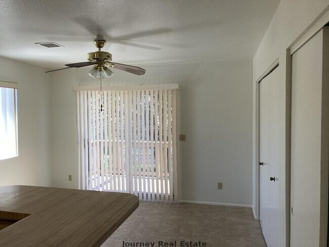 Foto del edificio - 3175 Shoshone Dr