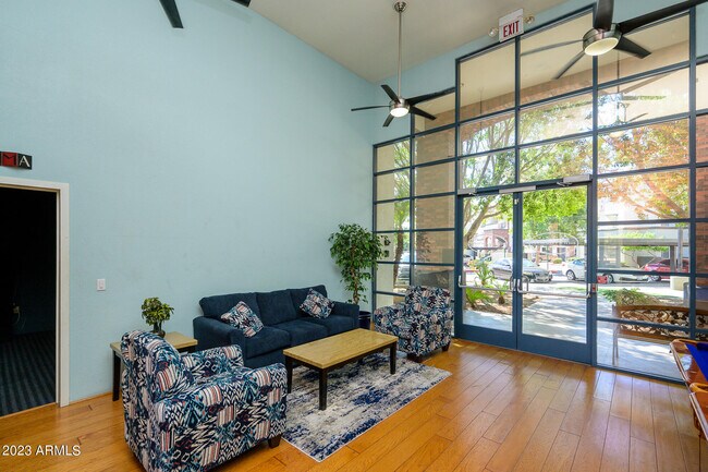 Foto del edificio - 3302 N 7th St
