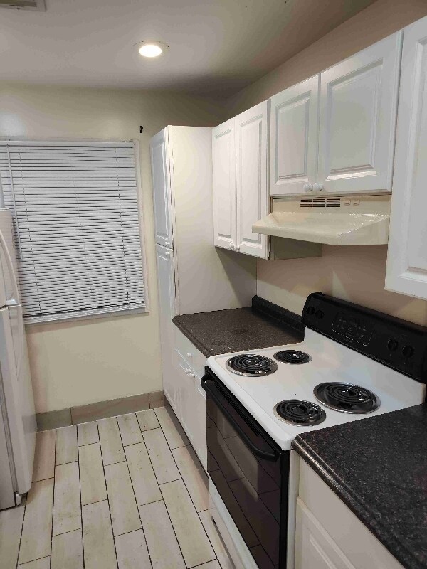 1208 Bush River Rd Unit P4, Columbia, SC 29210 Condo for Rent in
