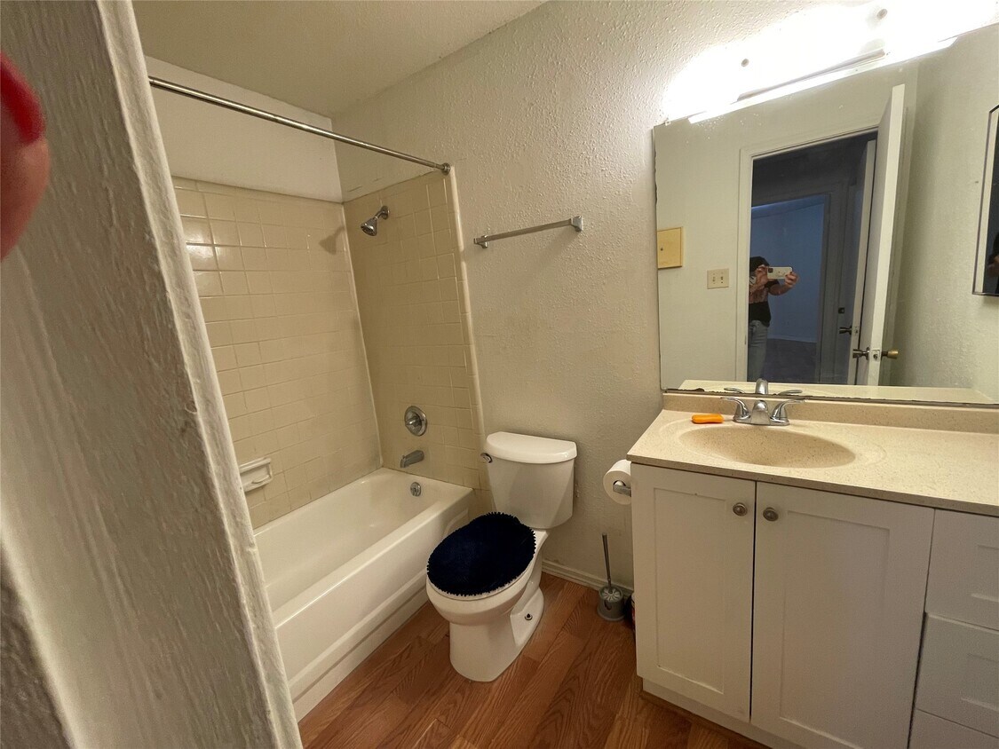 Foto del edificio - 9700 Leawood Blvd