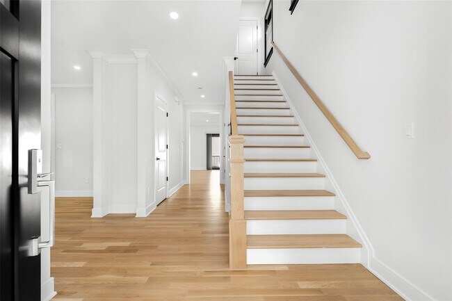 Foto del edificio - 62 Cedar Pl