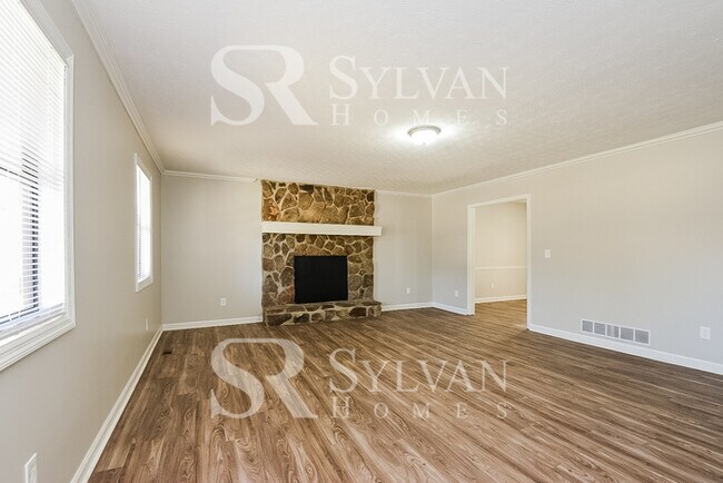 Foto del edificio - Welcome home to this freshly renovated home!