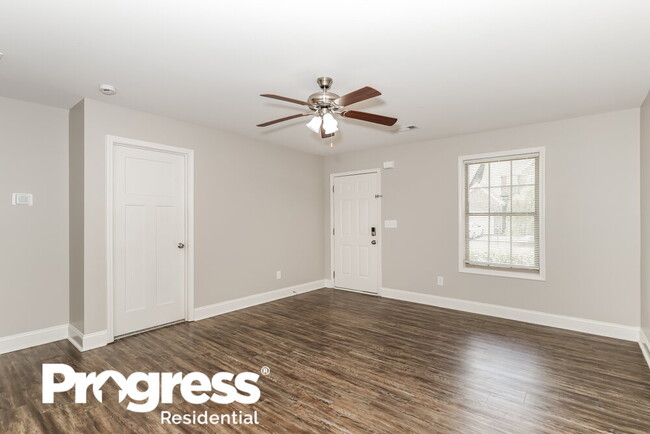 Foto del edificio - 141 Colony Park Ln