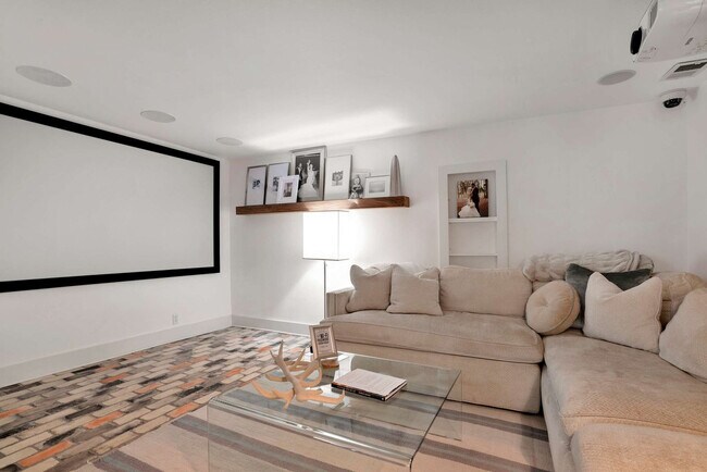 Foto del edificio - 802 N Park Ave