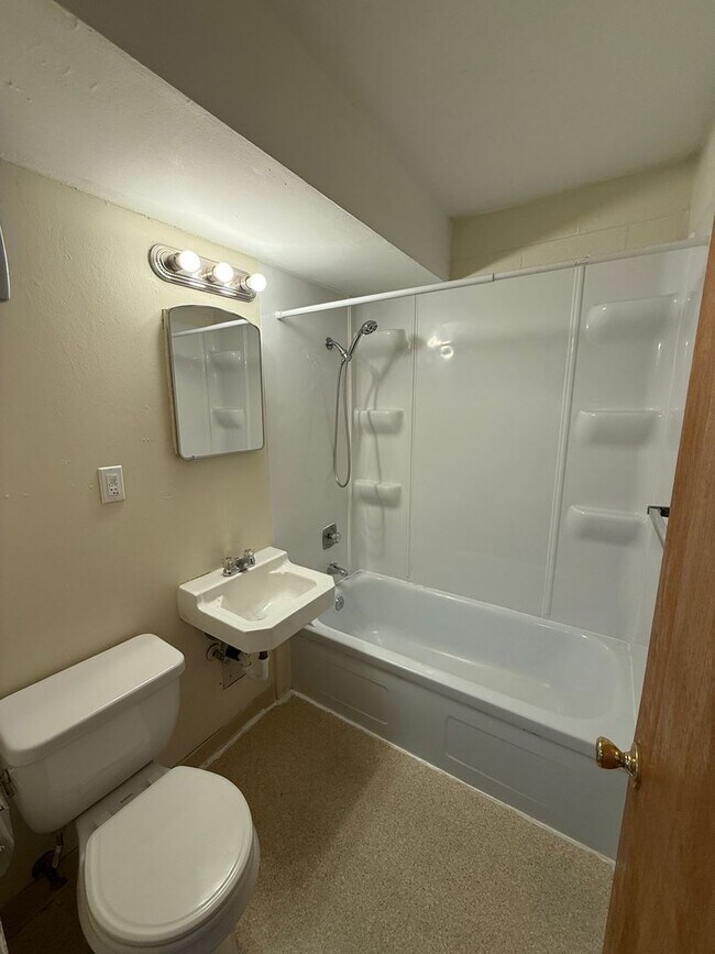 Foto del edificio - 430 E Howell St