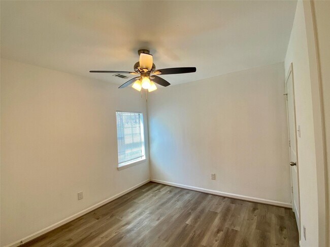 Building Photo - 5217 Malmedy Rd