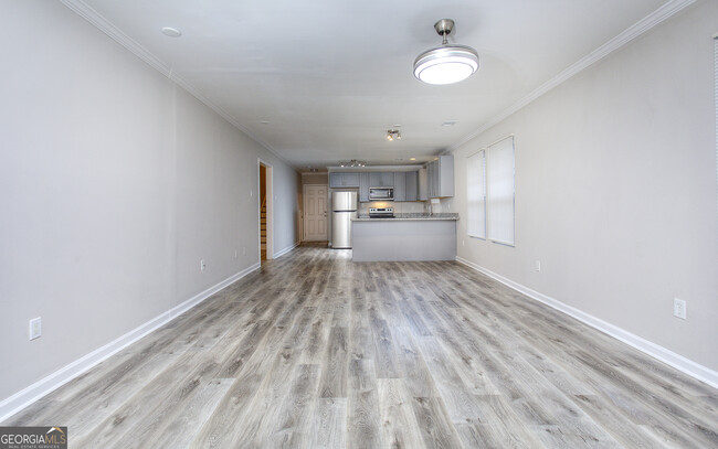 Building Photo - 1061 Fair St SW