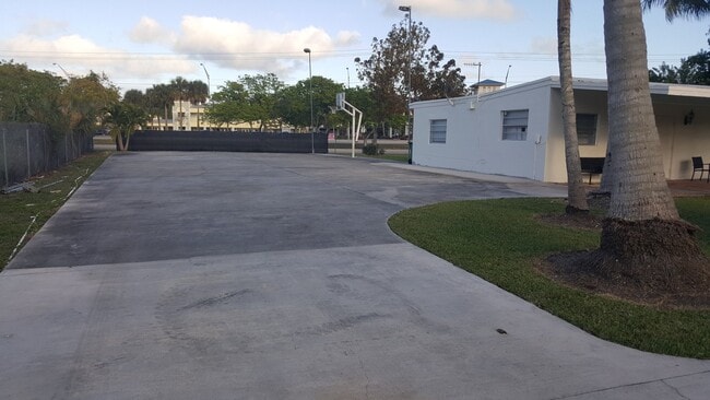 Foto del edificio - 11455 SW 82nd Ave