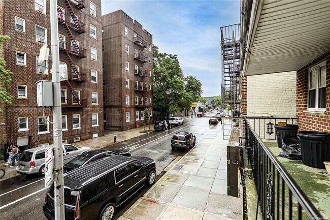 Building Photo - 45-47-47 47th St