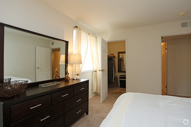Habitación principal - Lake Point Terrace