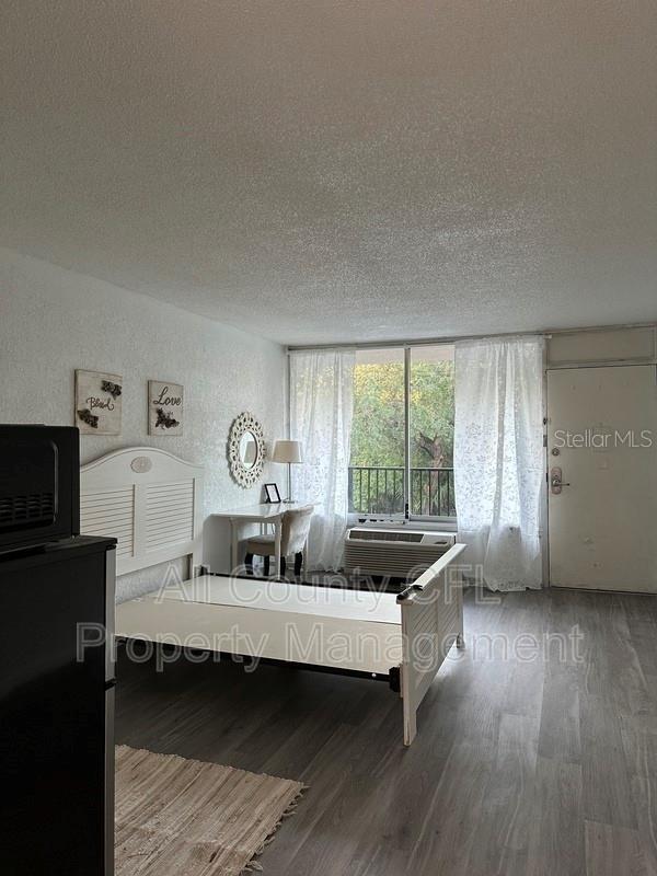 Foto del edificio - 7900 S Orange Blossom Trail