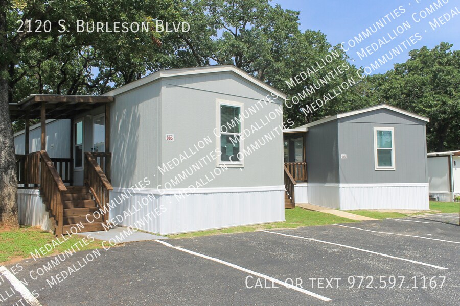 Foto del edificio - 2120 S Burleson Blvd