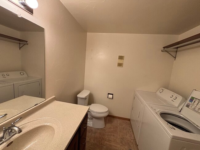 Building Photo - 1409 Ridgecrest Trl