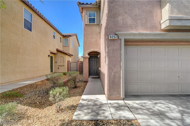 Building Photo - 9252 Valley Ranch Ave