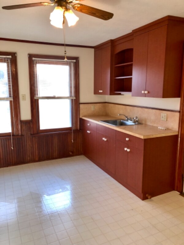 Foto del edificio - 236 Summer St