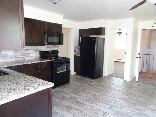 Foto del edificio - 9701 Ridgeland Ave