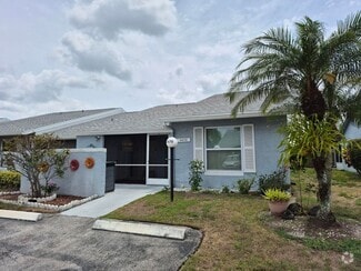 Building Photo - 4470 Lucerne Villas Ln