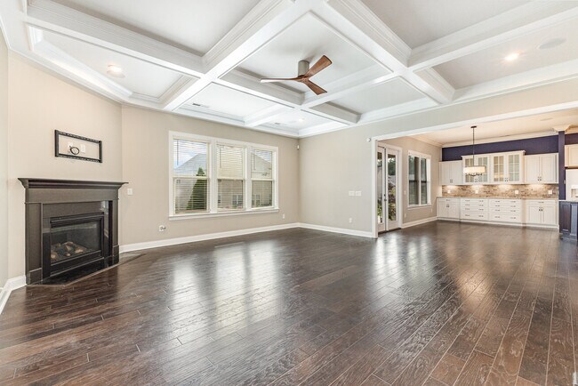 Foto del edificio - 6225 Majesty Ct