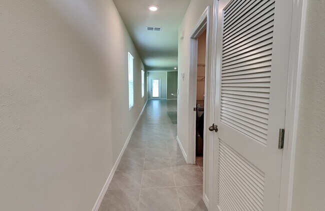 Foto del edificio - 3431 Ft Mellon Ln