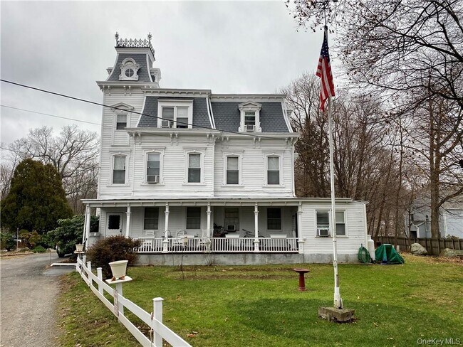 Foto del edificio - 1860 E Main St