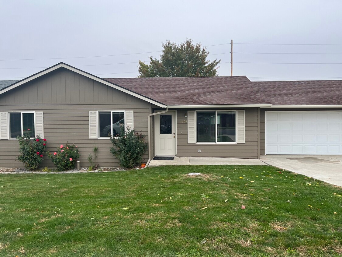 1507 Rex Rd, Wenatchee, WA 98801 House Rental in Wenatchee, WA