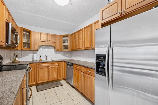 Foto del edificio - 55 Tall Oaks Dr