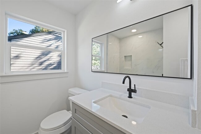 Building Photo - 5114 Keystone St