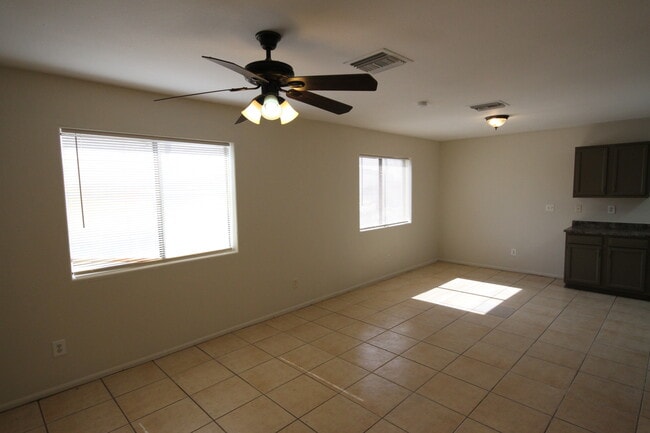 Natural Light - 1714 S 7th Ave