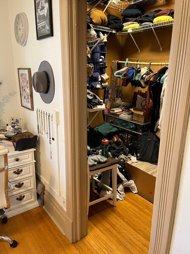 Walk In Closet - 2744 Fremont Ave S