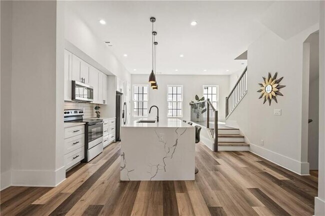 Foto del edificio - 3165 Dogwood Dr