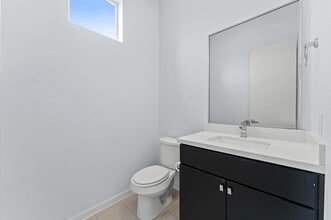 Building Photo - 120 Pierce St