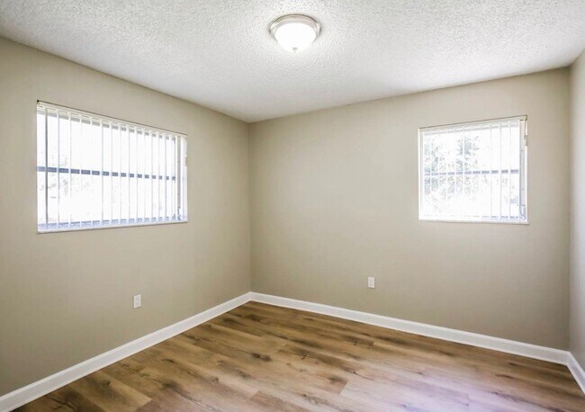 Building Photo - 3013 SW 97th Ct