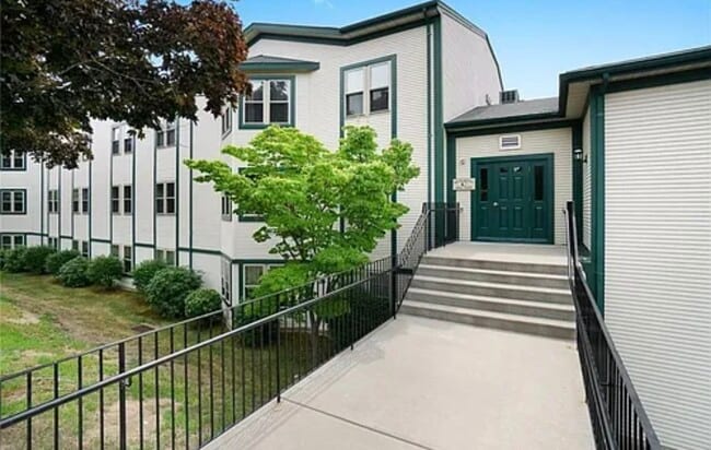 Foto del edificio - 3524 W Shore Rd