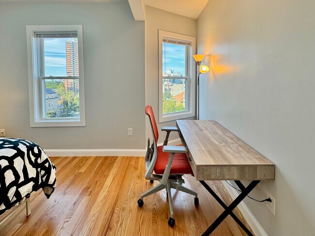 Foto del edificio - 190 Hillside St