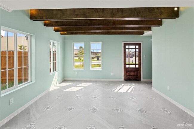 Foto del edificio - 8 Karen Dr