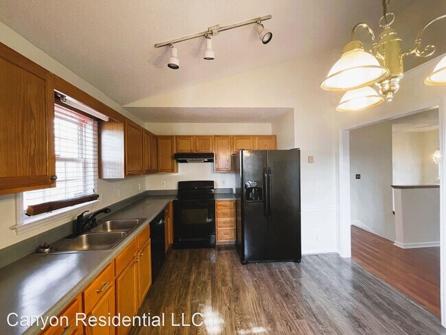 Building Photo - 3 br, 2.5 bath House - 3240 Beeson Acres Road