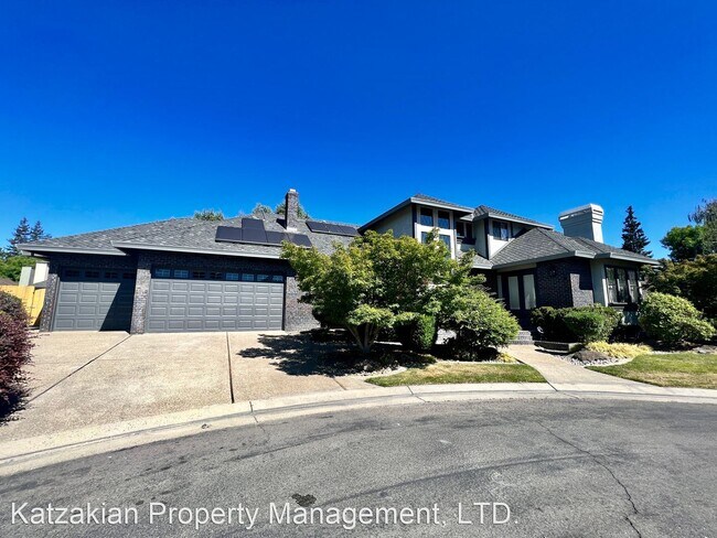 Building Photo - 3 br, 2.5 bath House - 672 Cypress Run