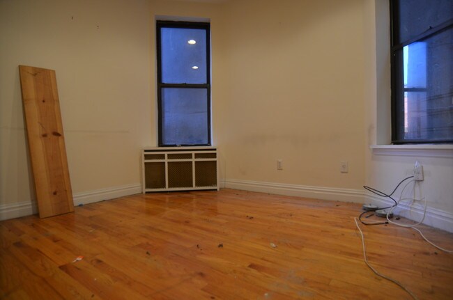 Foto del edificio - 243 W 107th St