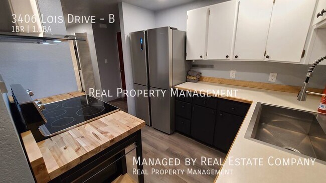 Photo - 3406 Lois Dr House