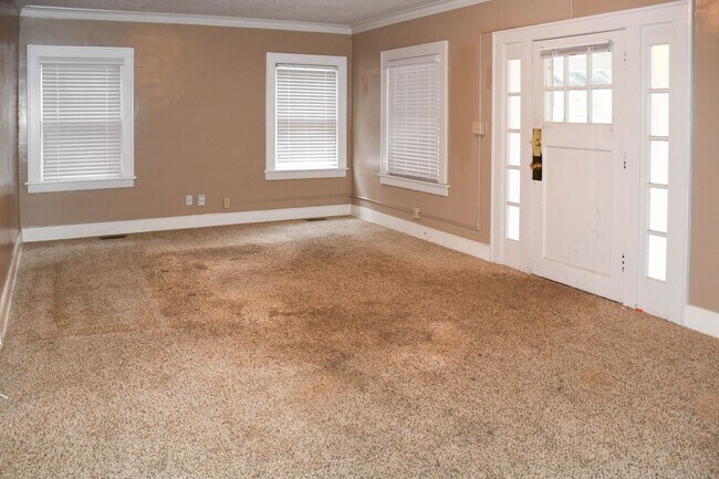 Foto del edificio - Beautiful 3 Bed 1 Bath Home near UMKC!
