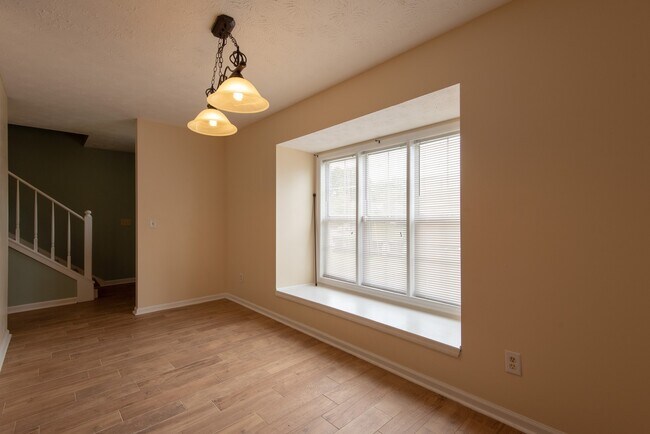 Foto del edificio - Chinook Street Townhome