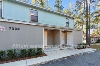 Building Photo - 7209 SW 45th Pl
