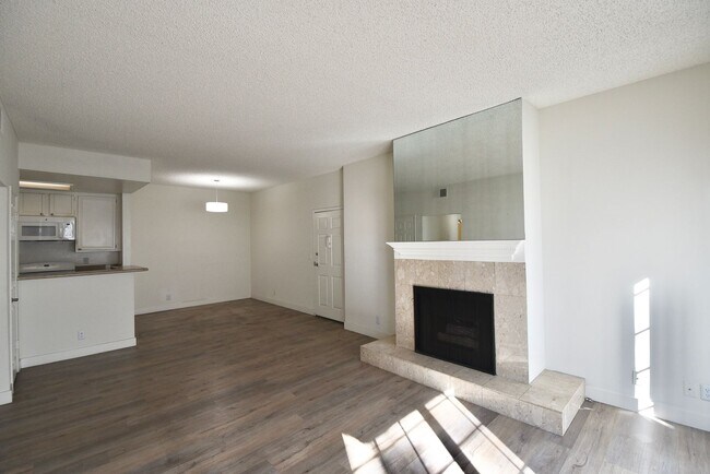 Foto del edificio - 11594 Moorpark St
