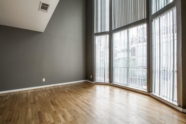 Foto del edificio - 3100 Cole Ave