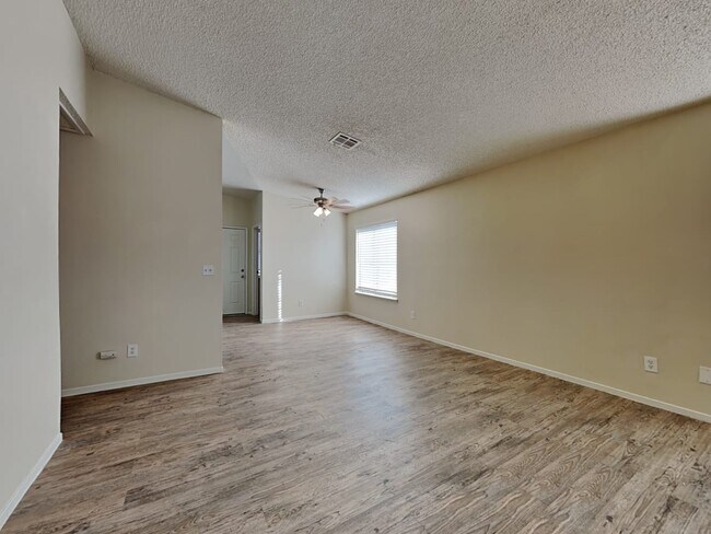 Building Photo - 7416 Lattimore Dr