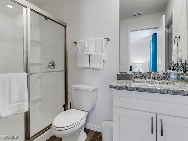 Building Photo - 4528 NW 34th Pl