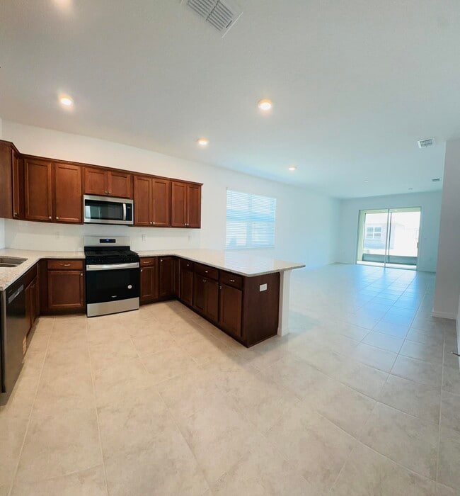 Building Photo - 7193 SW 86th Ct