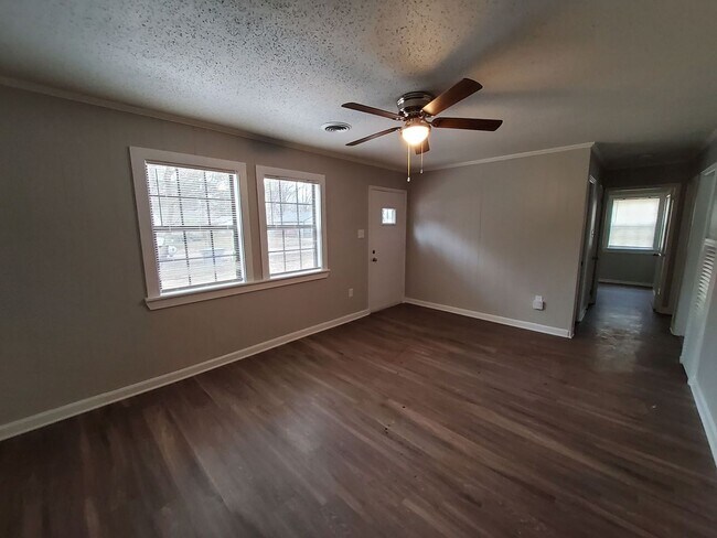 Foto del edificio - 6884 Ensign Rd