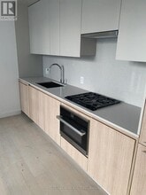 Building Photo - 81 Wellesley St E