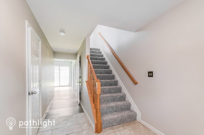 Building Photo - 7502 Oakpost Ct